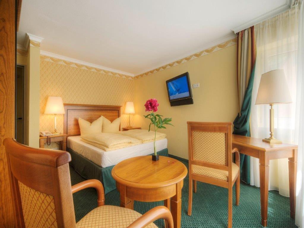 Trip Inn Hotel Der Adelshof ชเวบิชฮัลล์ ภายนอก รูปภาพ
