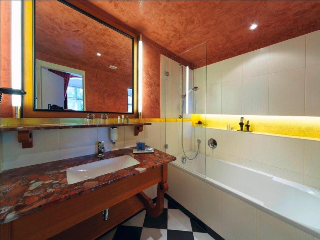 Trip Inn Hotel Der Adelshof ชเวบิชฮัลล์ ภายนอก รูปภาพ